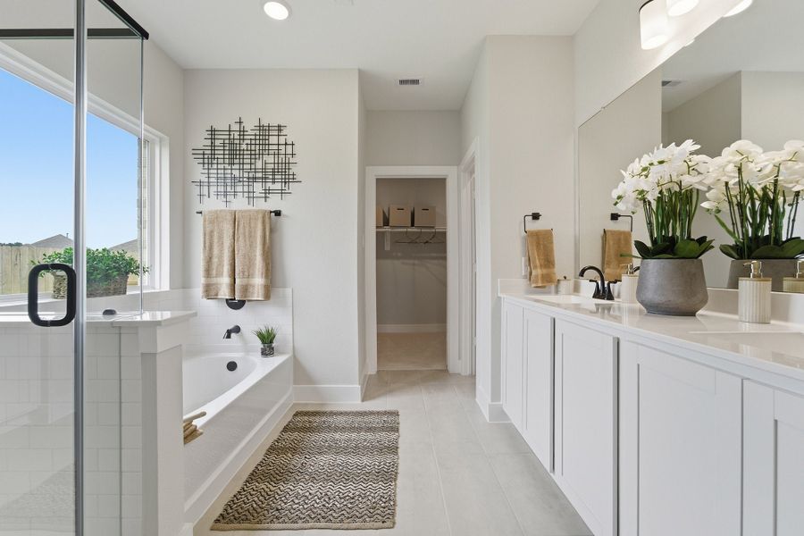 Furnished interior in a model home at Pecan Estates in Crosby (Image 37).
