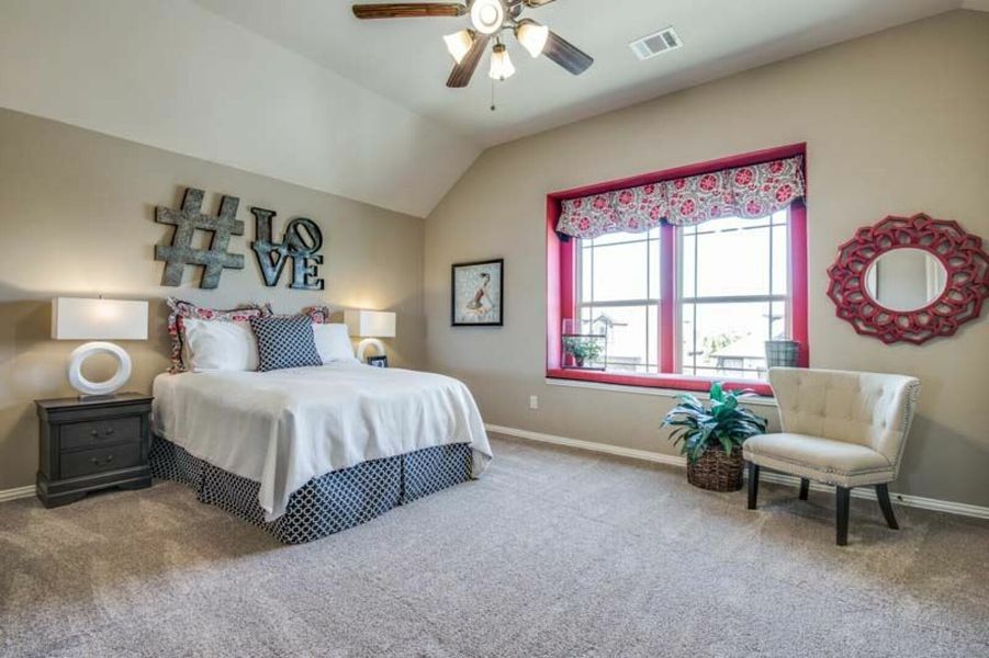 Image 4 of the Autumn Run community in Midlothian, TX.