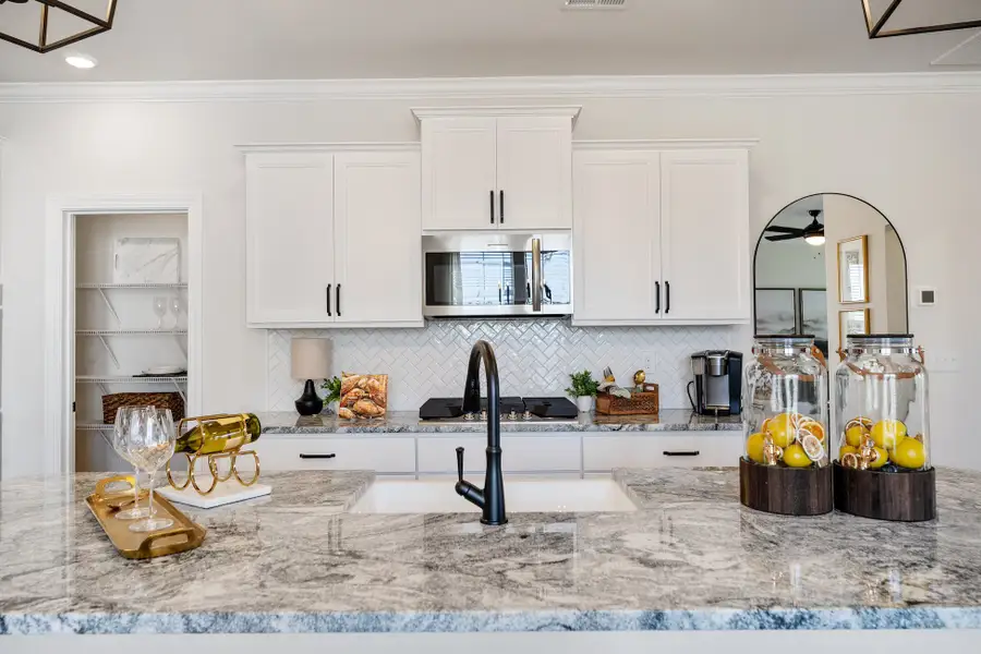 Lacey | Kitchen