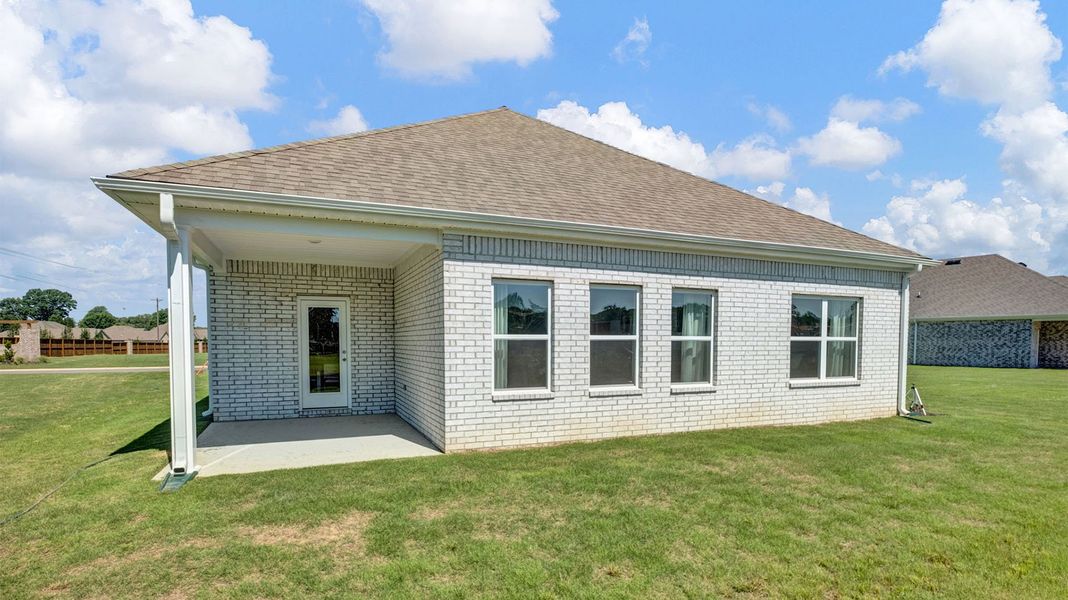 Exterior details of a home in Shiloh Springs, Jackson (Image 12).
