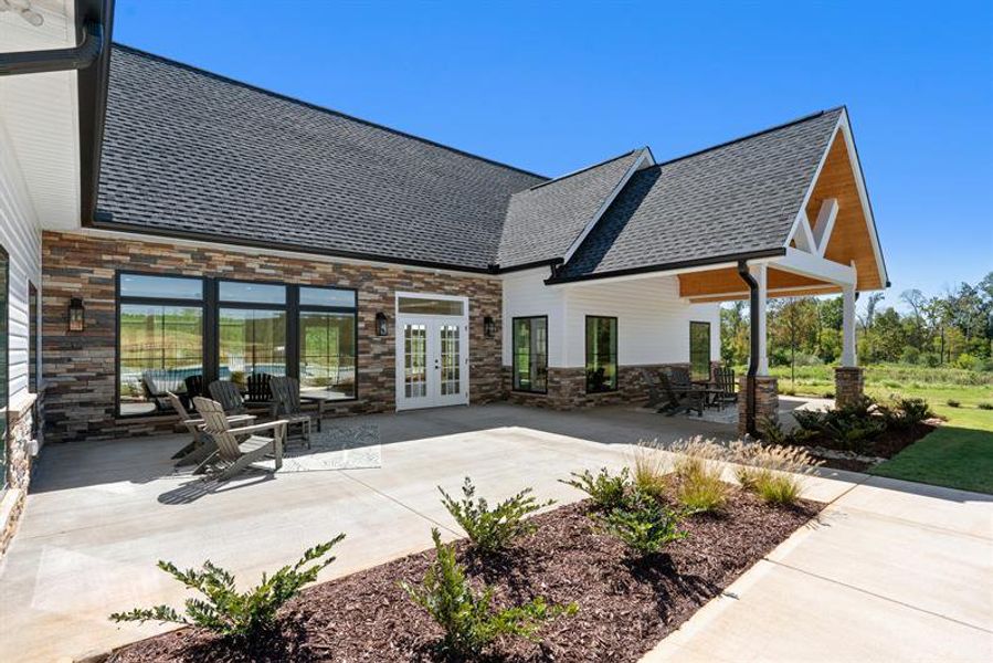 Lifestyle-focused amenities: pool, pickleball, book club, and poker nights await.