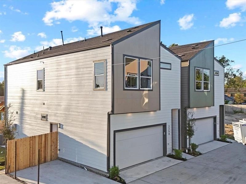 Front exterior of a home in the Jesselton Square at Creekmont community, located in Houston, TX (Image 2). Front exterior of a home in the Jesselton Square at Creekmont community, located in Houston, TX (Image 2).