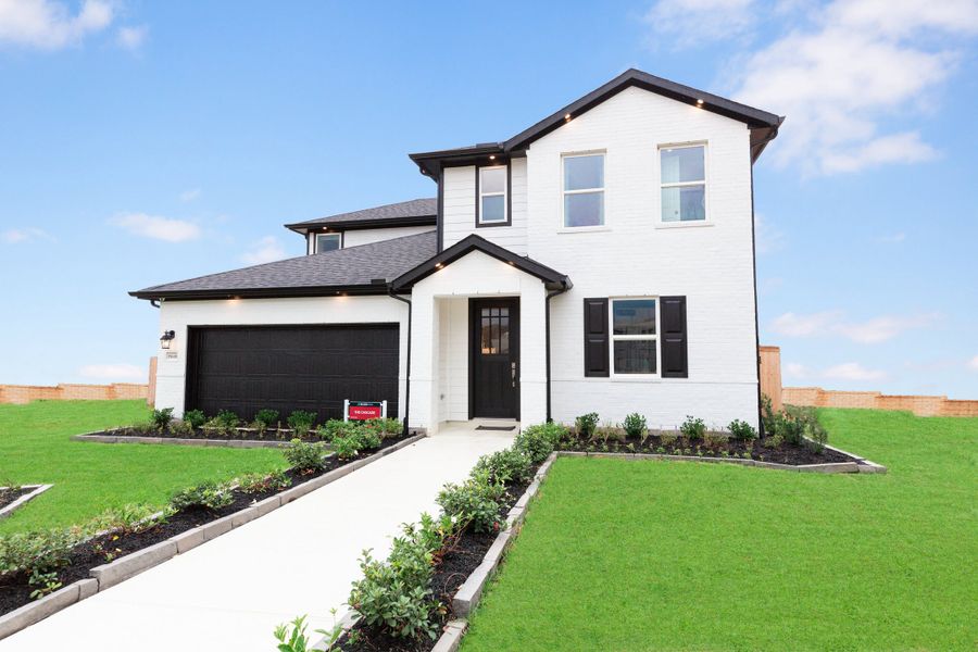 Front exterior of a home in the Laurel Landing community, located in Alvin, TX (Image 2).