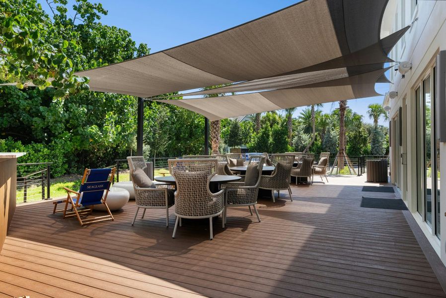 Outside Seating | Seaglass Beach Club:Outside Seating | Seaglass Beach Club