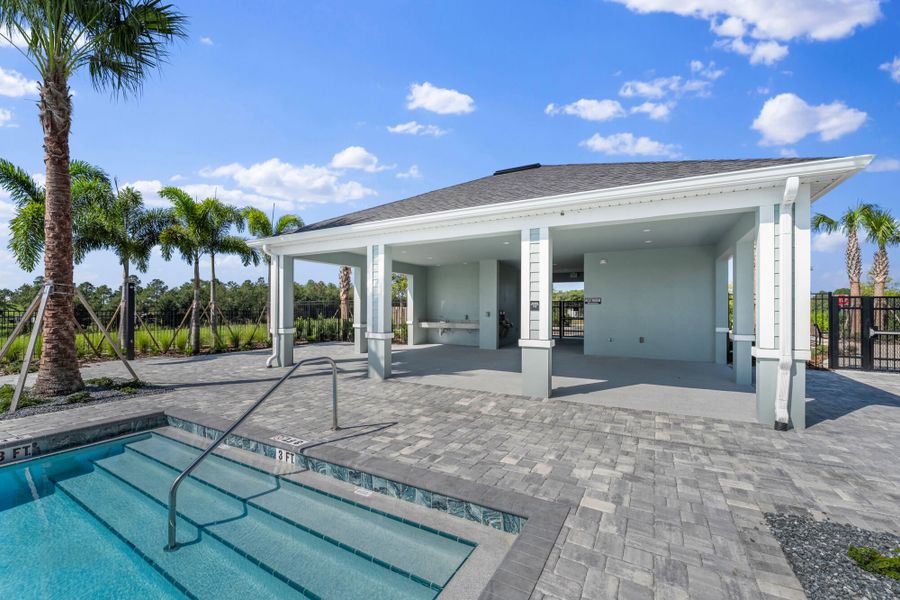 Front exterior of a home in the Gardenia Reserve community, located in Apopka, FL (Image 4).