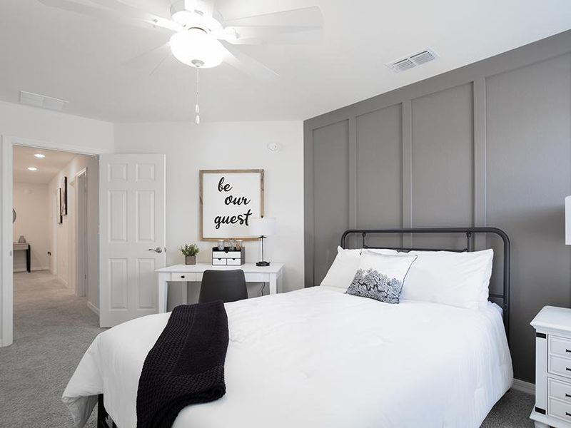 Secondary bedrooms are large enough for a queen-sized bed - Azalea townhome in Plant City, FL