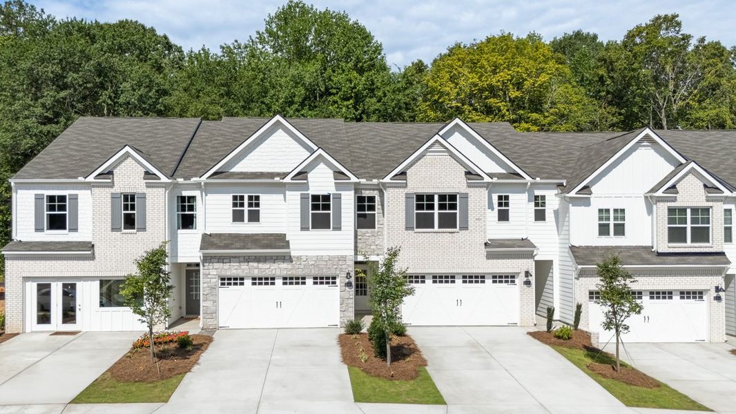 Image 35 of the Barrett Cove community in Marietta, GA.