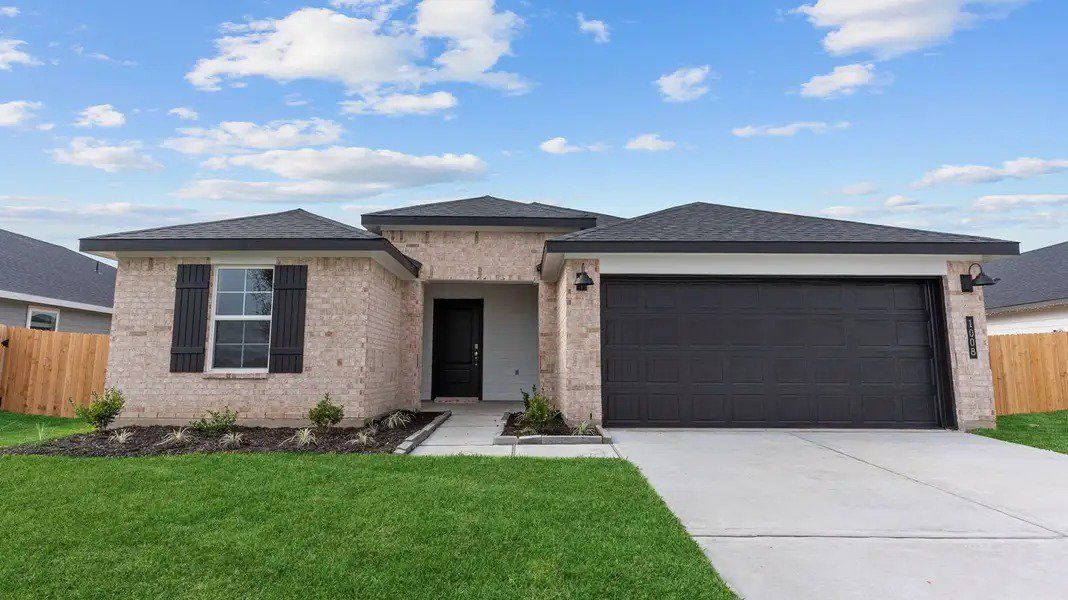 Image 10 of the Canterra Creek master-planned community in Rosharon, TX.