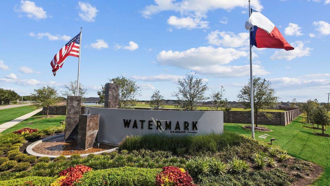 Entrance to the Watermark community in Alvin, TX, featuring signage and landscaping (Image 12).