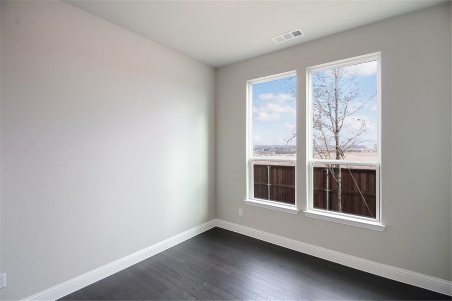 Image 64 of the University Place community in Dallas, TX.