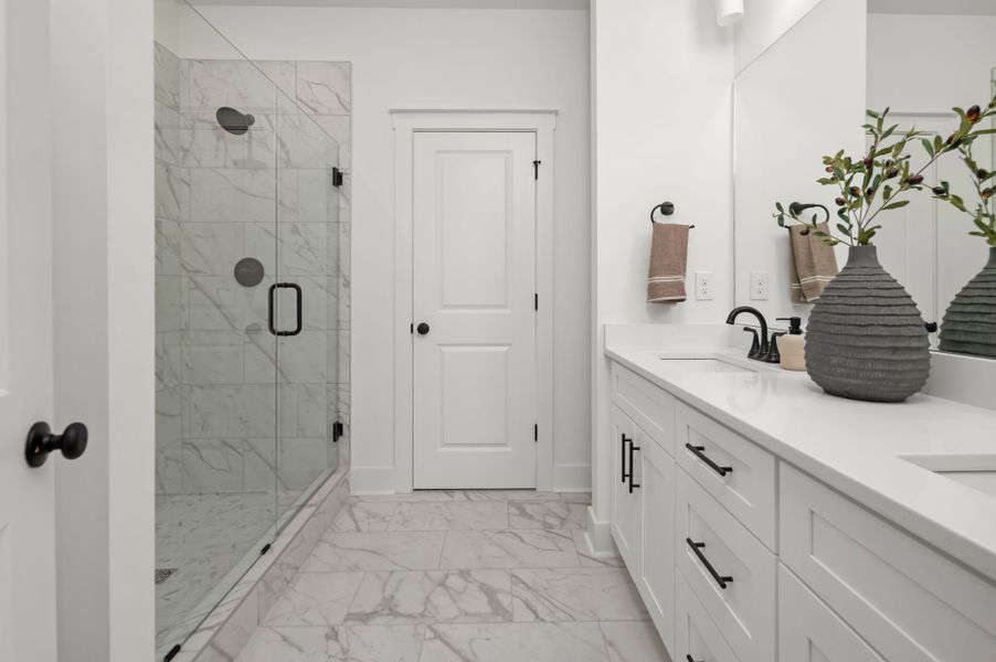 Tiger Hill Townhomes - Murfreesboro, TN - DSLD Homes - Primary Bathroom