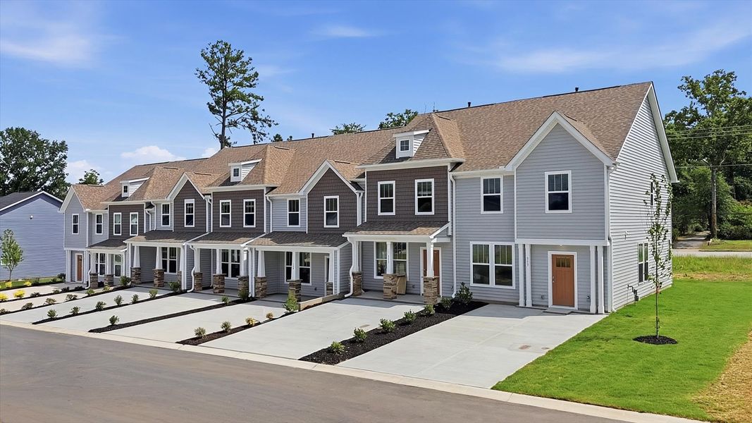 Notable curb appeal and elegant interiors in this reputable community near Anderson, SC Notable curb appeal and elegant interiors in this reputable community near Anderson, SC
