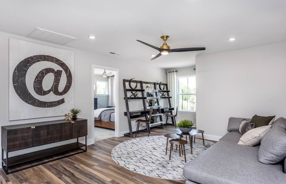 Second-Floor Loft, Perfect for a Family Movie Night