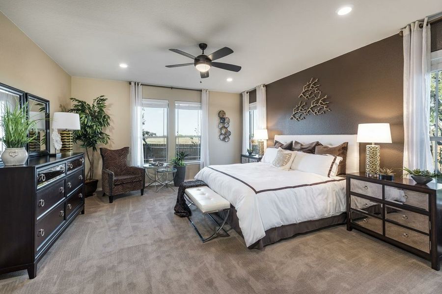 Image 9 of the Mason Hills - The Lakes Hallmark Collection community in Leander, TX.