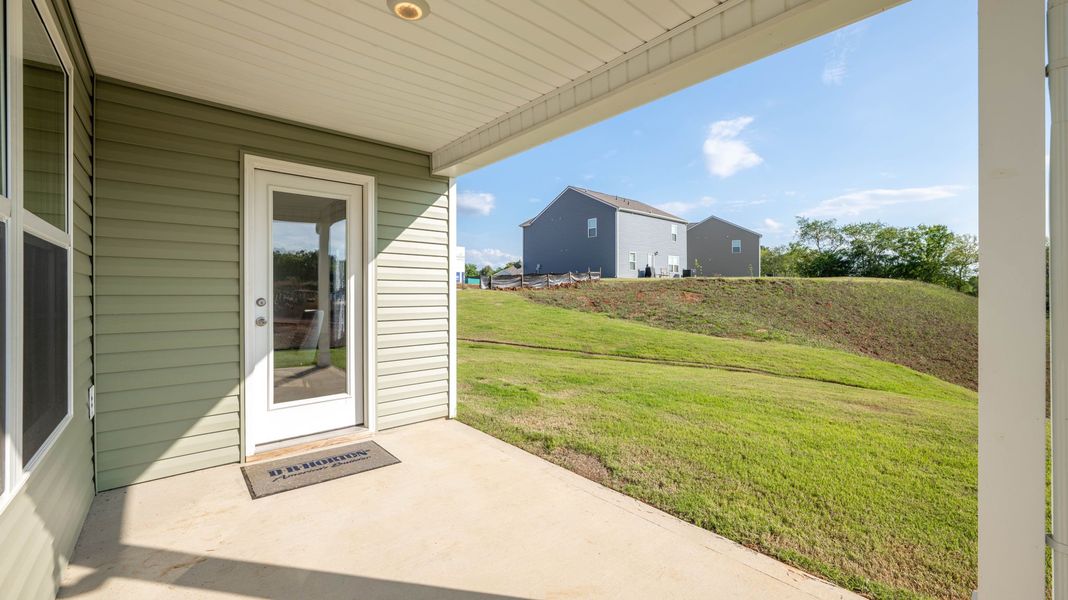 Exterior details of a home in Crescent Ridge, Niota (Image 4).