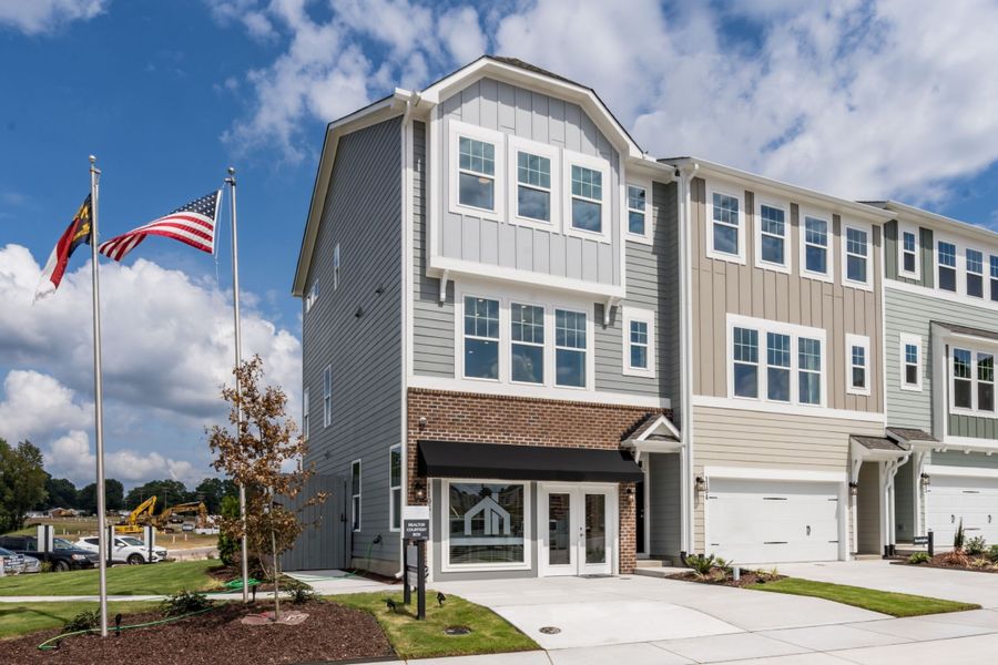 Image 39 of the Ellis Crossing Townes community in Durham, NC.