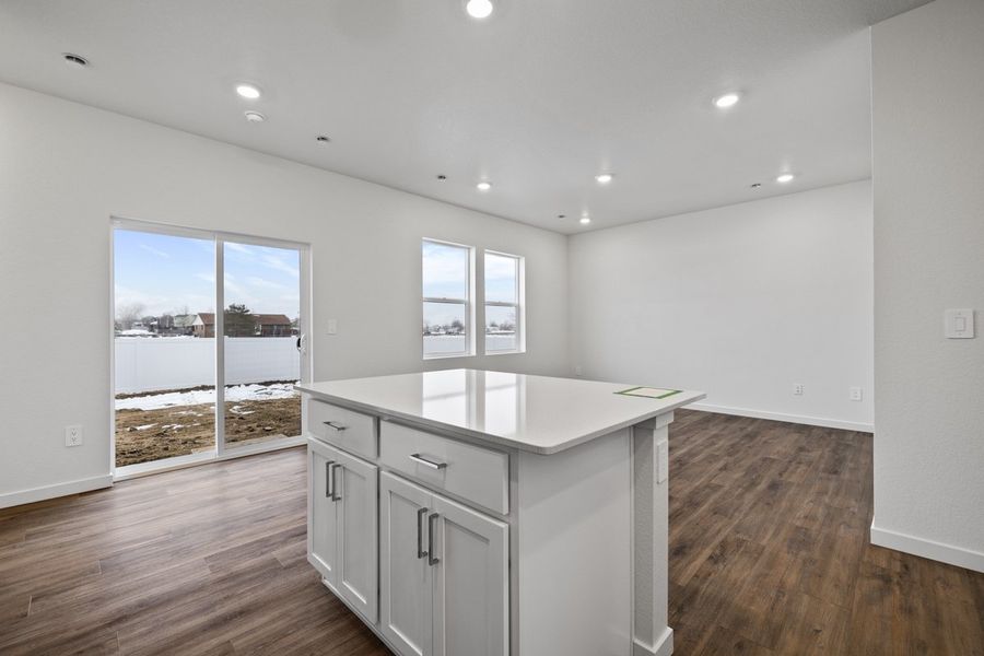 Del Norte-Living Room/Kitchen View 5