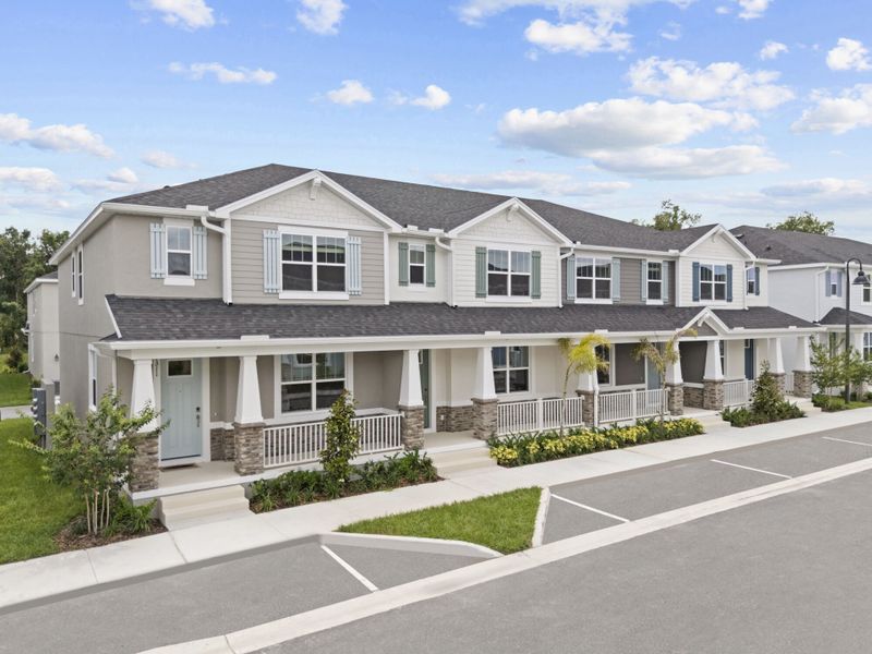 Front exterior of a home in the Hickory Grove community, located in Winter Springs, FL (Image 16).