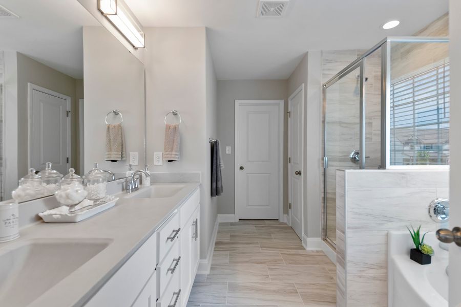 Furnished interior in a model home at Bedford in Raeford (Image 39).