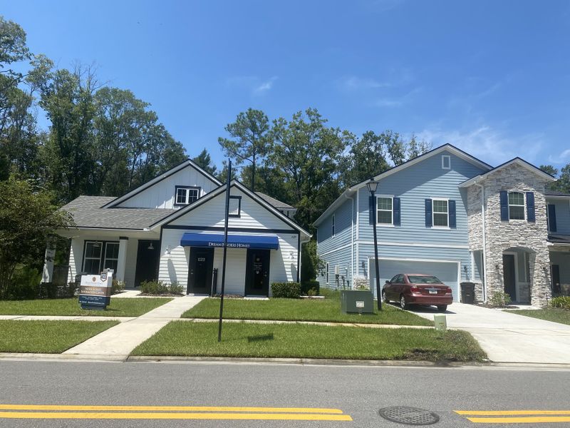 Charming homes with lush lawns and modern designs in Wilford Oaks by Dream Finders Homes, Orange Park, FL. Charming homes with lush lawns and modern designs in Wilford Oaks by Dream Finders Homes, Orange Park, FL.