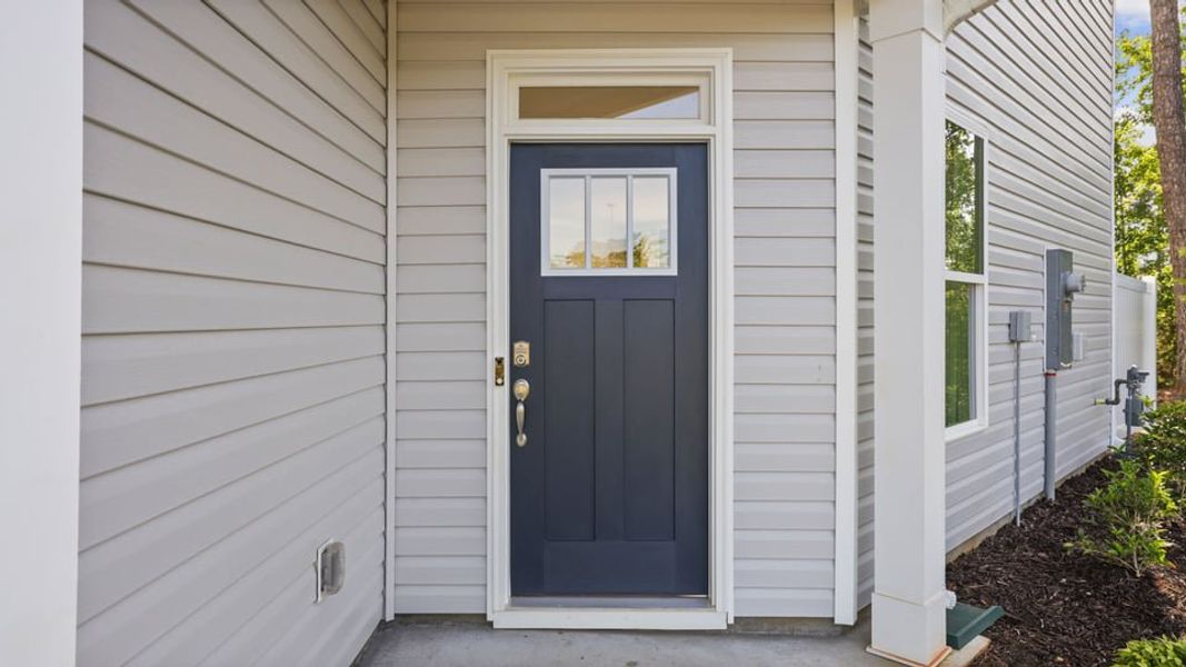 Exterior details of a home in Ken's Crossing, Moore (Image 4).