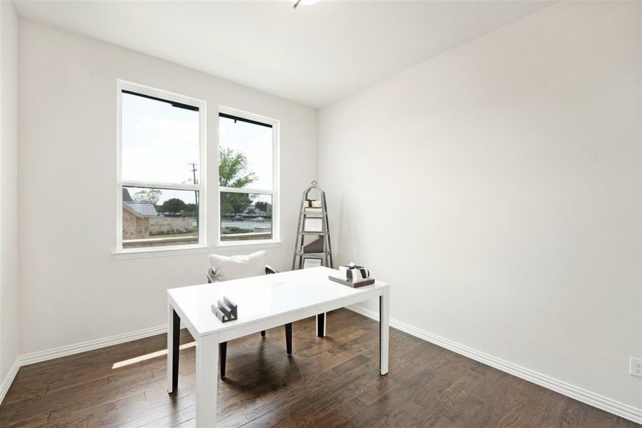 Image 16 of the University Place community in Dallas, TX.