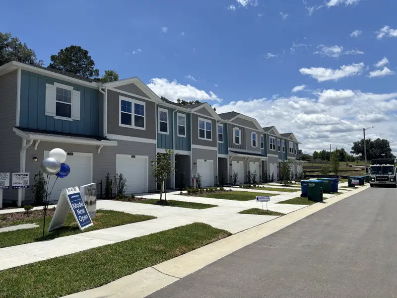 Modern townhomes with pristine exteriors and garages in Tara Baywood by Lennar (Alachua, FL). Model now open. Modern townhomes with pristine exteriors and garages in Tara Baywood by Lennar (Alachua, FL). Model now open.
