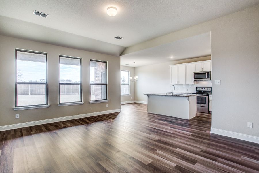 Image 6 of the Windsor Oaks community in Denton, TX.