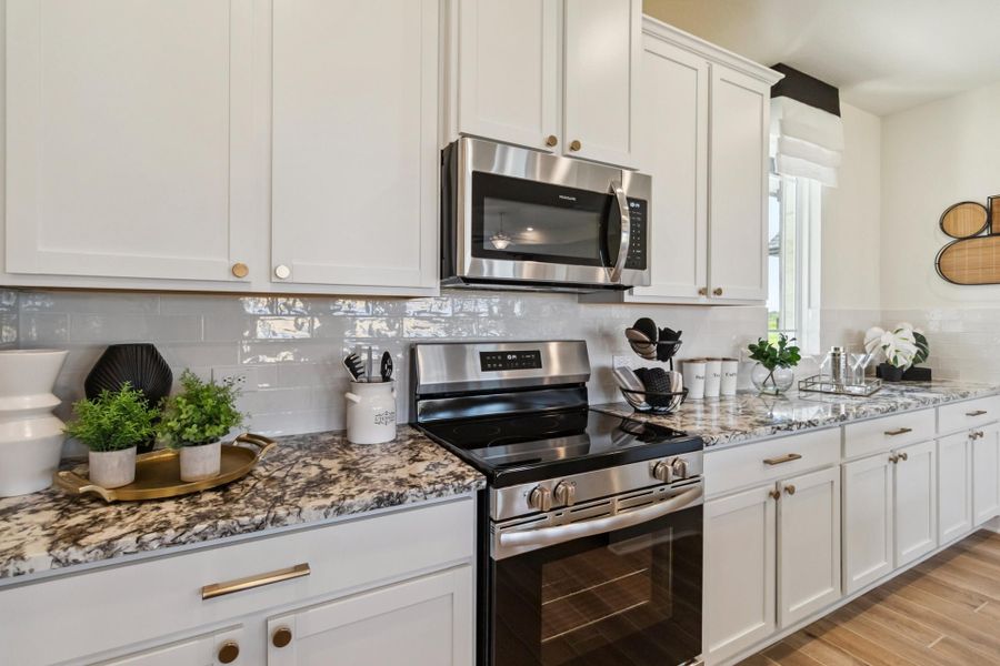 1651 Vista View - Madison - Bonita Vista Model - Kitchen 1651 Vista View - Madison - Bonita Vista Model - Kitchen