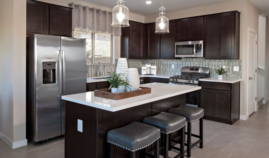 Image 30 of the The Lakes at Rancho El Dorado community in Maricopa, AZ.