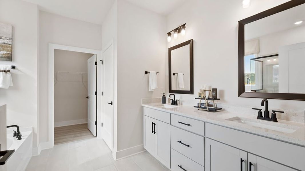 Furnished interior in a model home at Cottonwood Ridge in Piedmont (Image 35).