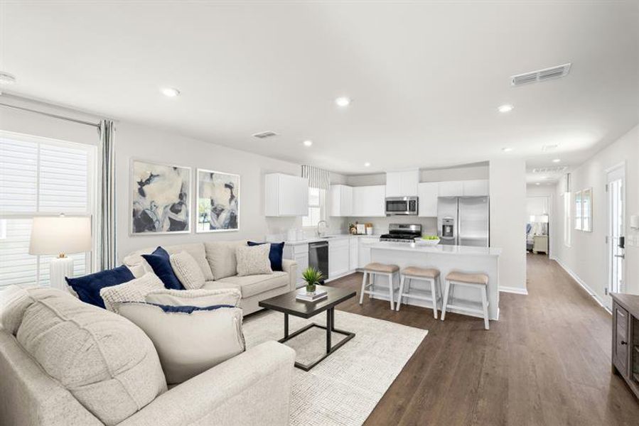 RELOCATING? NO PROBLEM. VIRTUAL TOURS MAKE BUYING EASY, EVEN IF YOU'RE OUT OF TOWN RELOCATING? NO PROBLEM. VIRTUAL TOURS MAKE BUYING EASY, EVEN IF YOU'RE OUT OF TOWN