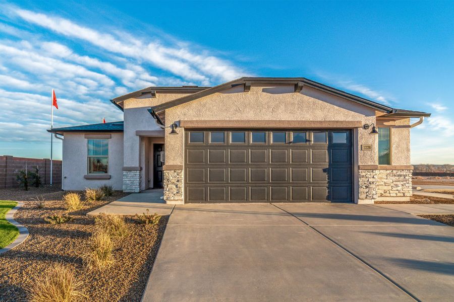 Front exterior of a home in the Perkinsville community, located in Chino Valley, AZ (Image 5). Front exterior of a home in the Perkinsville community, located in Chino Valley, AZ (Image 5).