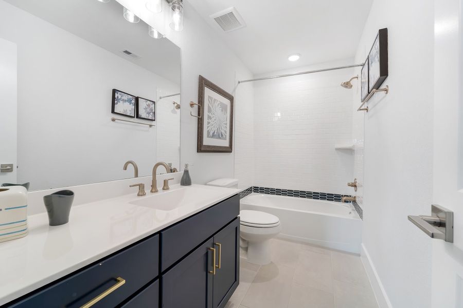 Furnished interior in a model home at Mulberry Farms in Santa Fe (Image 40).