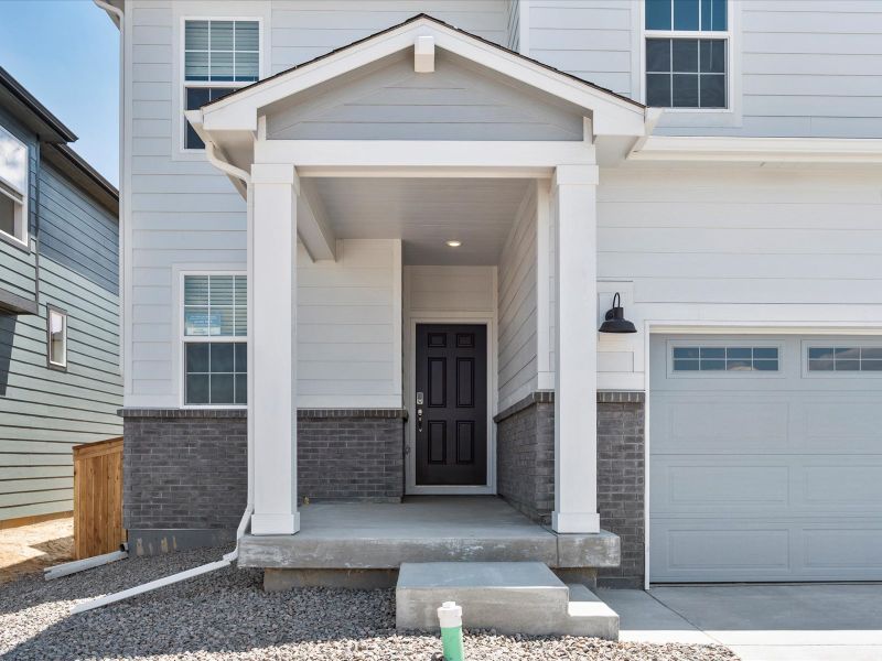 Silversage exterior image taken at Meritage Homes community in Commerce City, CO.