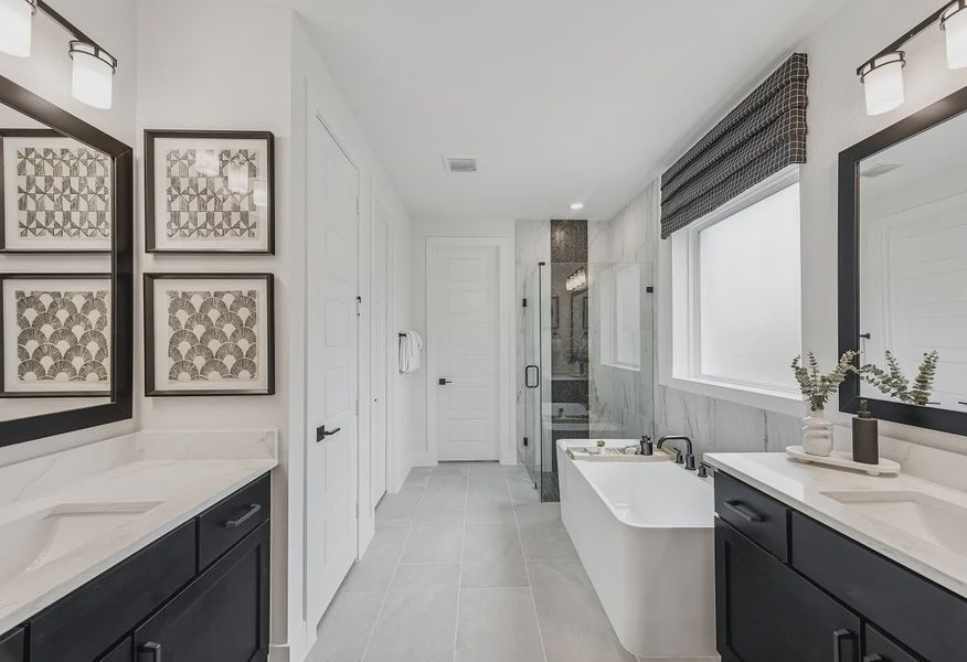 Plan 4069 Model Primary Bath - 10 of 12