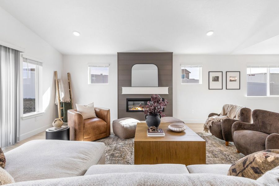 Furnished interior in a model home at Upland Meadows in Hermiston (Image 3).