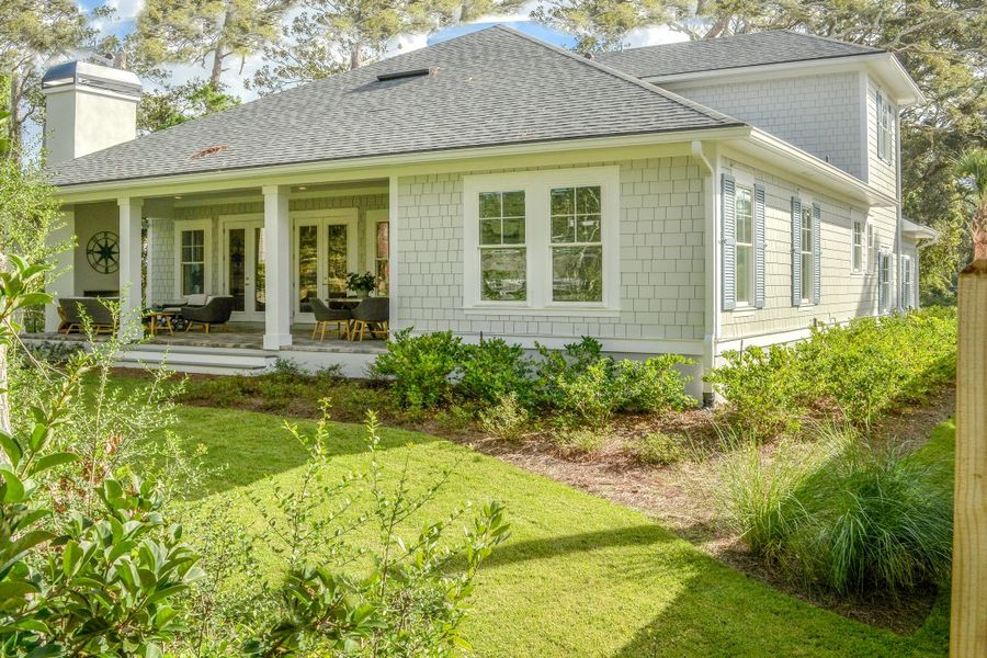 Exterior details of a home in Ocean Ridge, St. Augustine Beach (Image 14).