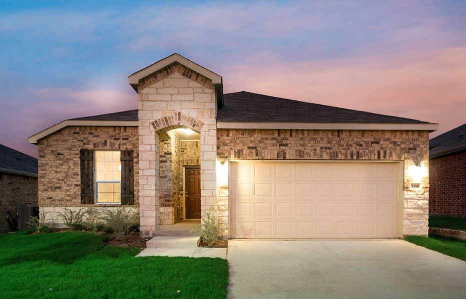 Image 8 of the Sunset Pointe community in Fort Worth, TX.