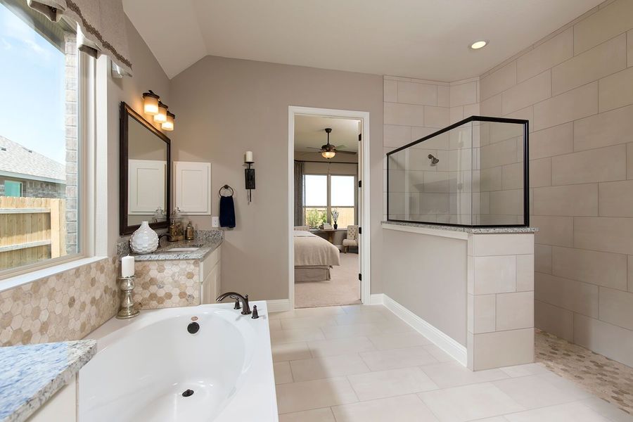 Image 11 of the Paloma Lake 65' community in Round Rock, TX.