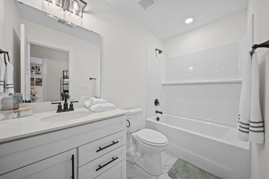 Crestfall II Additional Bath Crestfall II Additional Bath