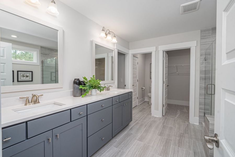 Owner's Bath with Dual Sinks