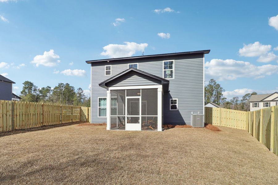 Exterior details of a home in Whiskey Run, New Ellenton (Image 29).