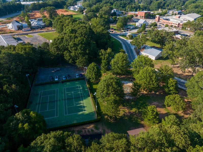 Image 37 of the Crossvine Estates community in Hoschton, GA.