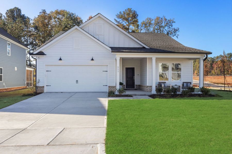 Single-story homes close to Garner High School