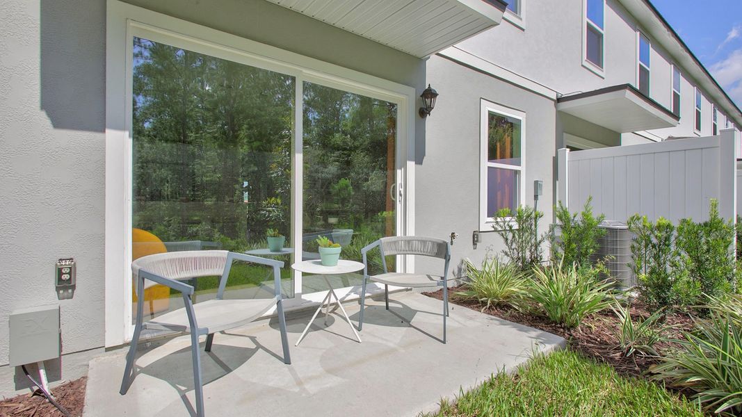 Exterior details of a home in Bridle Creek Townhomes, Jacksonville (Image 4). Exterior details of a home in Bridle Creek Townhomes, Jacksonville (Image 4).