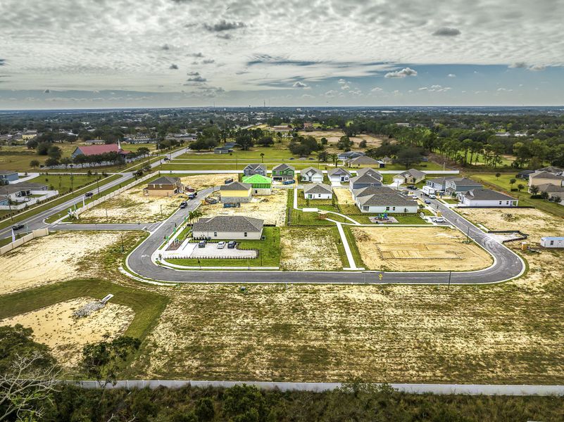 Image 37 of the Calabay Crossing community in Haines City, FL.