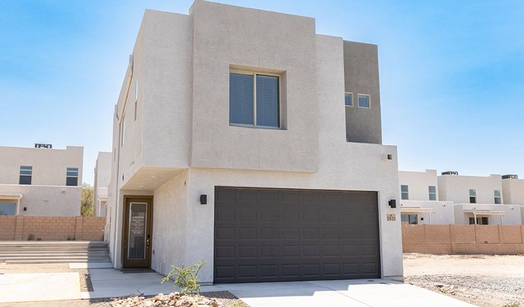 Front exterior of a home in the Rivendell community, located in Tucson, AZ (Image 4).