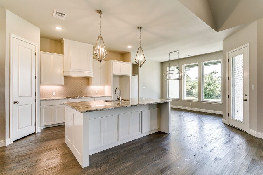 Stanford Estates,76082