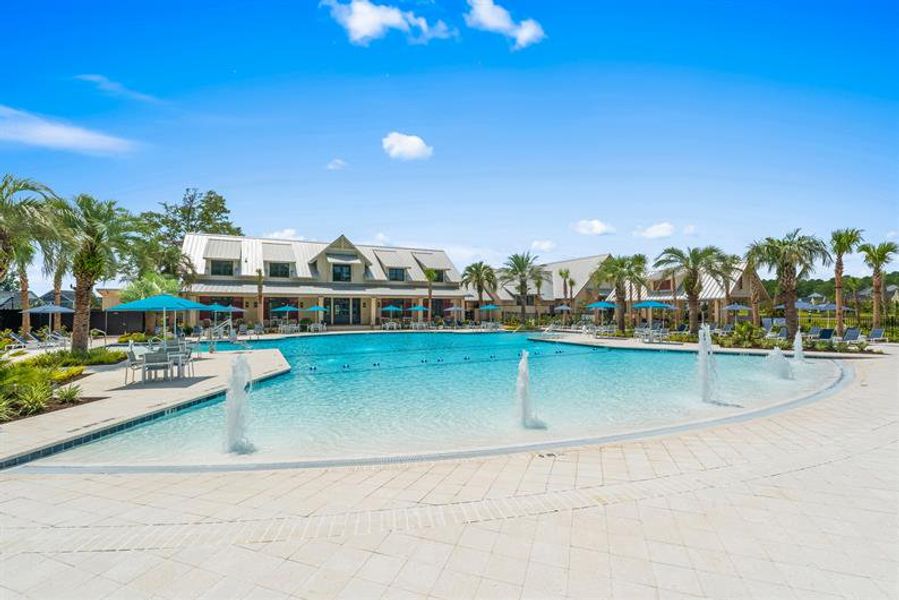 UNWIND IN A RETREAT FULL OF TOP AMENITIES FOR SUN-SOAKED DAYS AND RELAXED AFTERNOONS